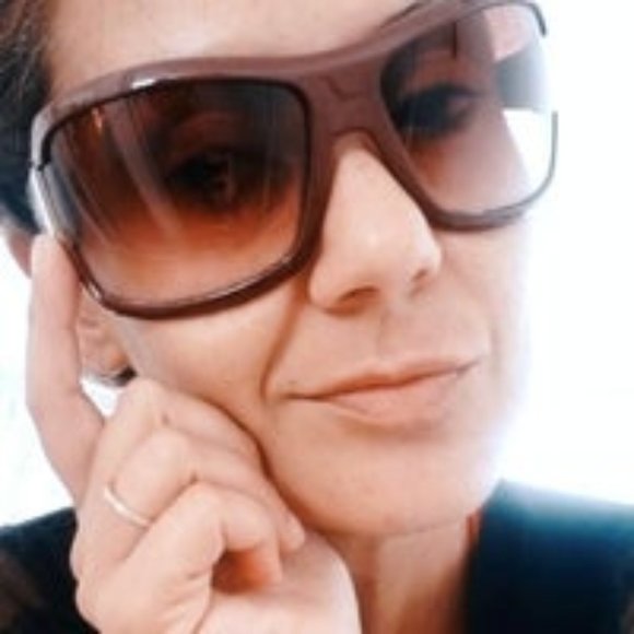 🥳HP🥳 Gucci Women's Burgundy Sunglasses "AUTH" - Picture 1 of 7
